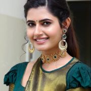 Ashima Narwal Latest Beautiful HD photos/wallpapers (1080p)