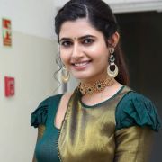 Ashima Narwal Latest Beautiful HD photos/wallpapers (1080p)