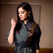 Bindu Madhavi Latest Hot HD Photos/Wallpapers (1080p,4k)