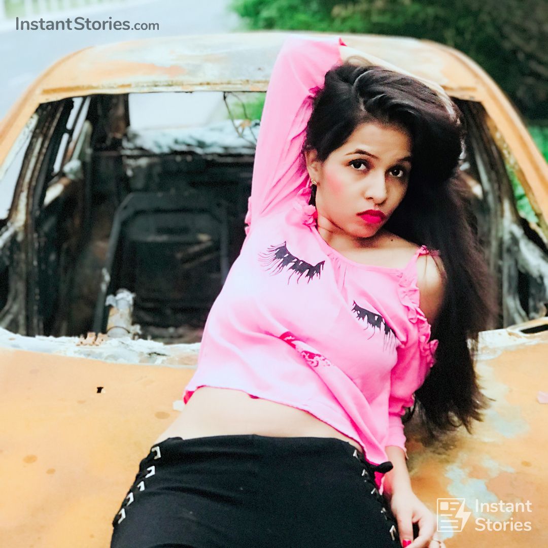 Dhinchak Pooja Latest Hot Images (2076) - Dhinchak Pooja