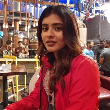 Hebah Patel Latest Hot HD Photos/Wallpapers (1080p,4k)