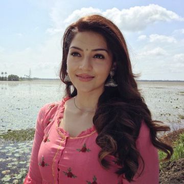 Mehreen Pirzada Latest Hot HD Photos/Wallpapers (1080p,4k)