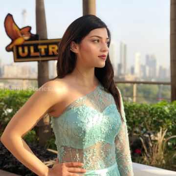 Mehreen Pirzada Latest Hot HD Photos/Wallpapers (1080p,4k)