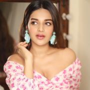 Nidhhi Agerwal Latest Hot HD Photos & Wallpapers (1080p)