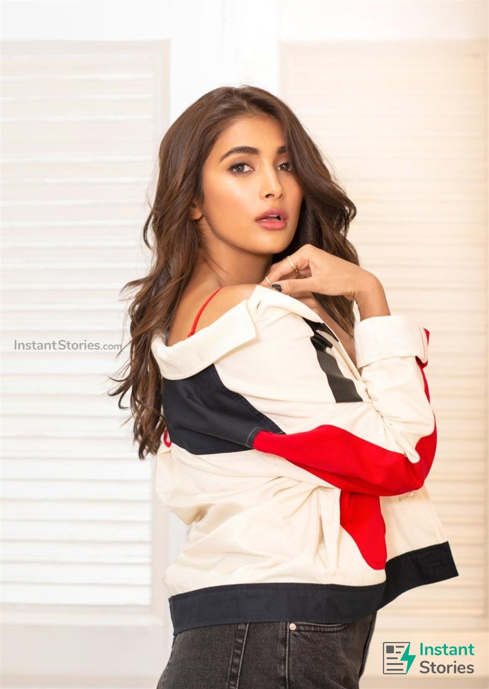 Pooja Hegde Latest Hot Photoshoot in Housefull 4 Promotions Function (HD Photos in 1080p) (16198) - Pooja Hegde