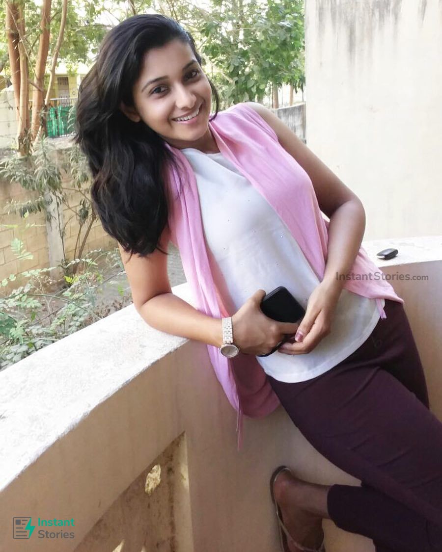 Priya Bhavani Shankars Hot Photoshoot Pictures in White Saree (1080p) (7356) - Priya Bhavani Shankar