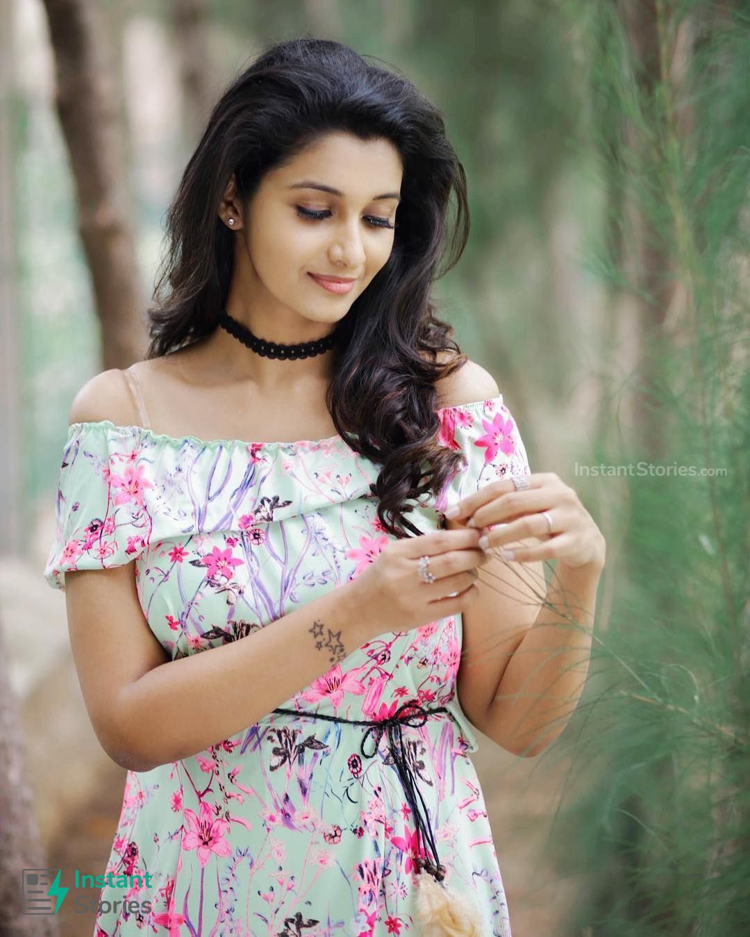 Priya Bhavani Shankars Hot Photoshoot Pictures in White Saree (1080p) (7401) - Priya Bhavani Shankar
