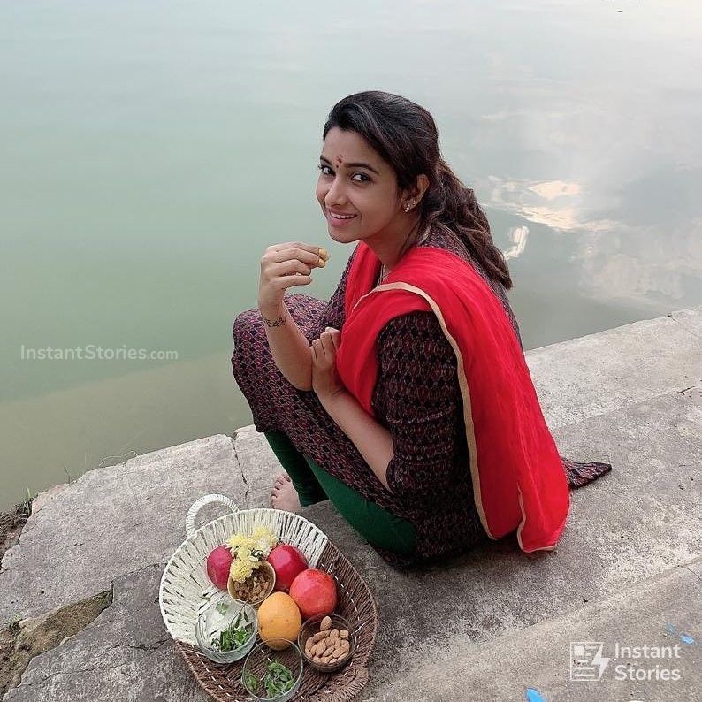 Priya Bhavani Shankars Hot Photoshoot Pictures in White Saree (1080p) (7414) - Priya Bhavani Shankar