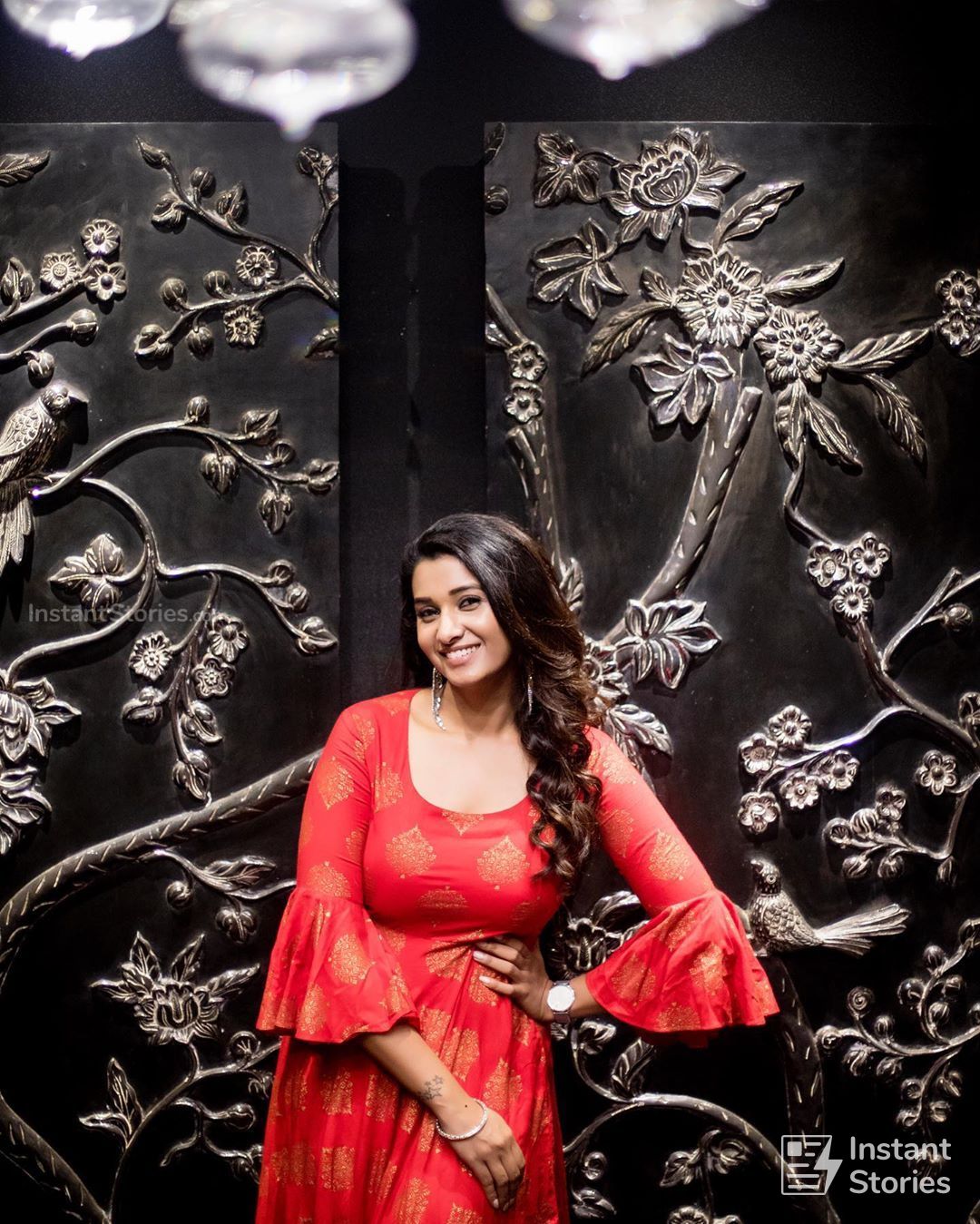 Priya Bhavani Shankars Hot Photoshoot Pictures in White Saree (1080p) (7327) - Priya Bhavani Shankar