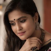 Remya Nambeesan Latest Hot photos from photoshoots in Sarees & Modern Dress (1080p)