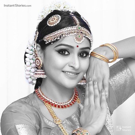 Remya Nambeesan Latest Hot photos from photoshoots in Sarees & Modern Dress (1080p) (2842) - Remya Nambeesan