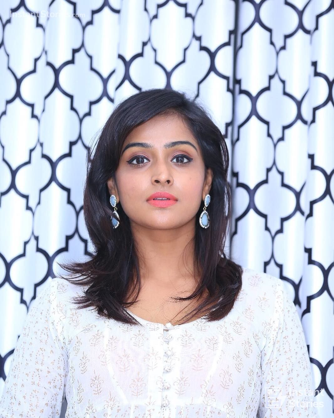 Remya Nambeesan Latest Hot photos from photoshoots in Sarees & Modern Dress (1080p) (2847) - Remya Nambeesan