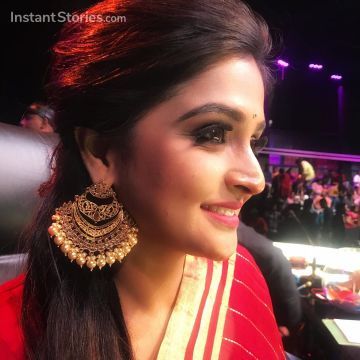 Remya Nambeesan New HD Beautiful photos in Red & Black Sarees (1080p)