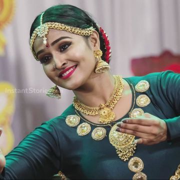 Remya Nambeesan New HD Beautiful photos in Red & Black Sarees (1080p)