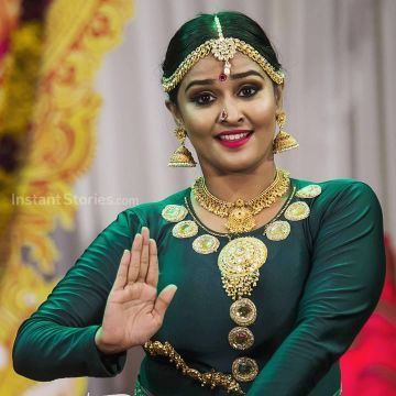 Remya Nambeesan New HD Beautiful photos in Red & Black Sarees (1080p)