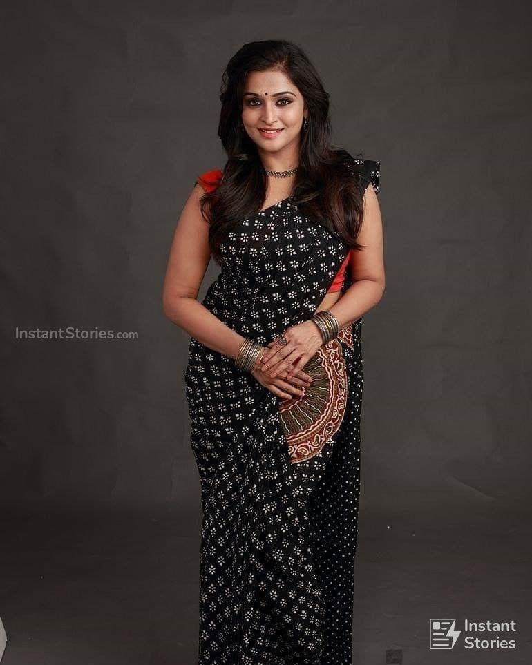 Remya Nambeesan New HD Beautiful photos in Red & Black Sarees (1080p) (8698) - Remya Nambeesan