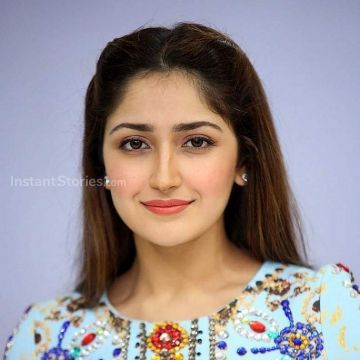 Sayesha Saigal Latest Hot HD Photos/Wallpapers (1080p,4k)