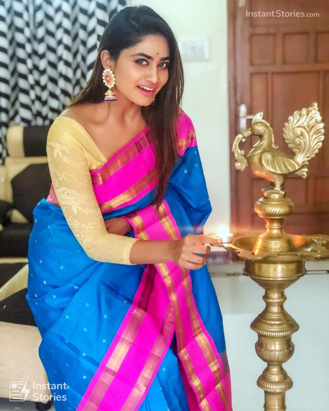 Shivani Narayanan Latest Hot HD Photos / Wallpapers (1080p) (Instagram / Facebook) (2976) - Shivani Narayanan