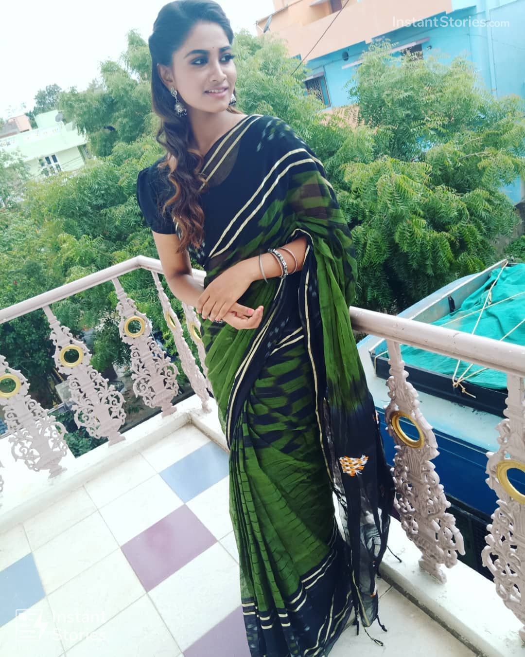 Shivani Narayanan Latest Hot HD Photos / Wallpapers (1080p) (Instagram / Facebook) (3009) - Shivani Narayanan