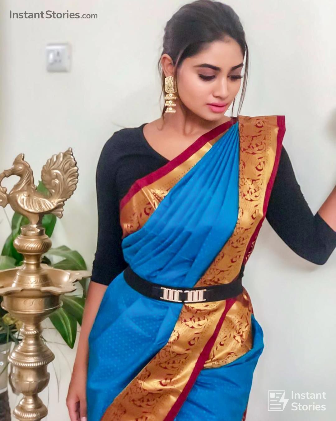 Shivani Narayanan Latest Hot HD Photos / Wallpapers (1080p) (Instagram / Facebook) (3094) - Shivani Narayanan