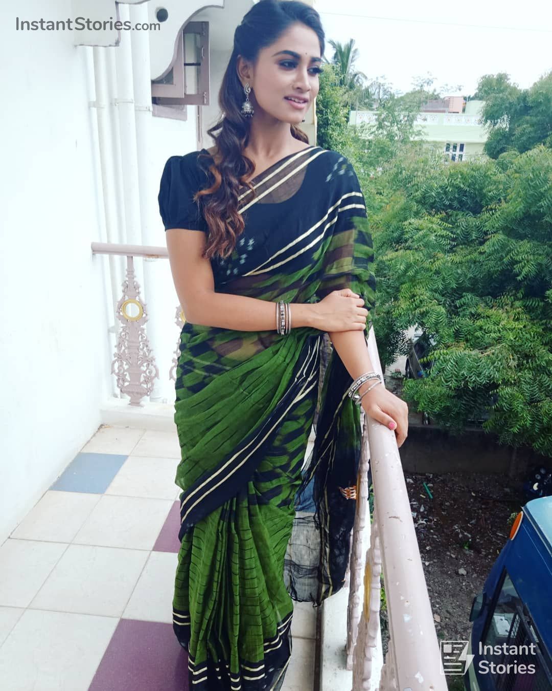 Shivani Narayanan Latest Hot HD Photos / Wallpapers (1080p) (Instagram / Facebook) (3006) - Shivani Narayanan