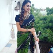 Shivani Narayanan Latest Hot HD Photos / Wallpapers (1080p) (Instagram / Facebook)