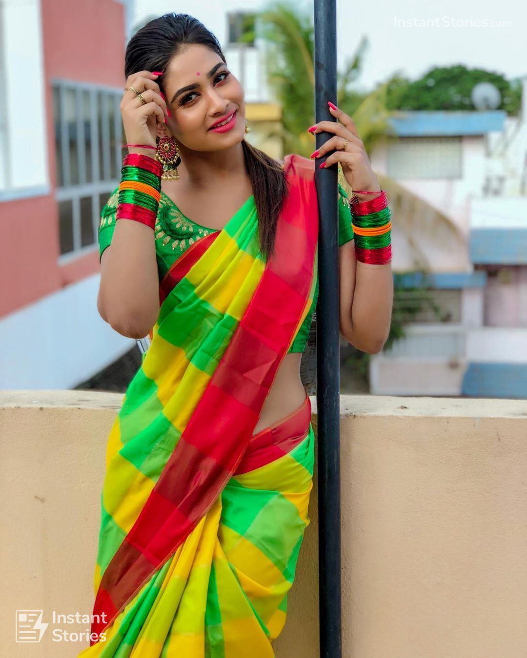 Shivani Narayanan Latest Hot HD Photos / Wallpapers (1080p) (Instagram / Facebook) (2957) - Shivani Narayanan