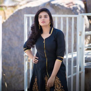 Sreemukhi Latest Hot HD Photos/Wallpapers (1080p,4k)