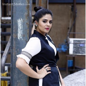 Sreemukhi Latest Hot HD Photos/Wallpapers (1080p,4k)