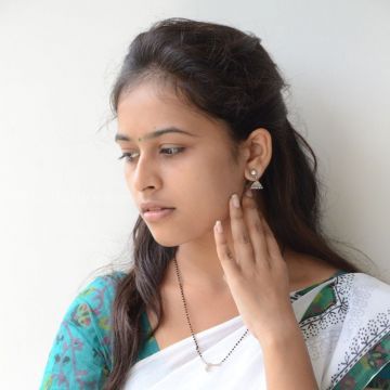 Sri Divya Latest Hot HD Photos/Wallpapers (1080p,4k)