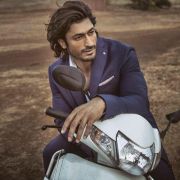 Vidyut Jammwal Latest HD Images